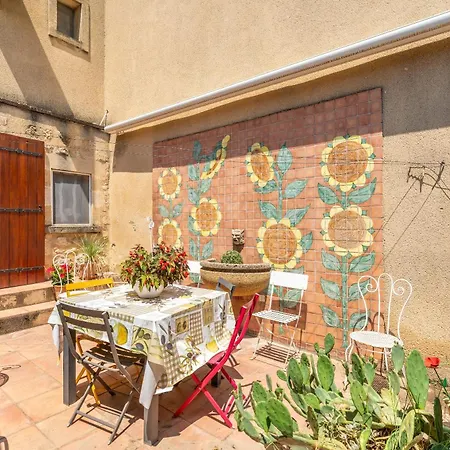 L'oustalet En Provence *
